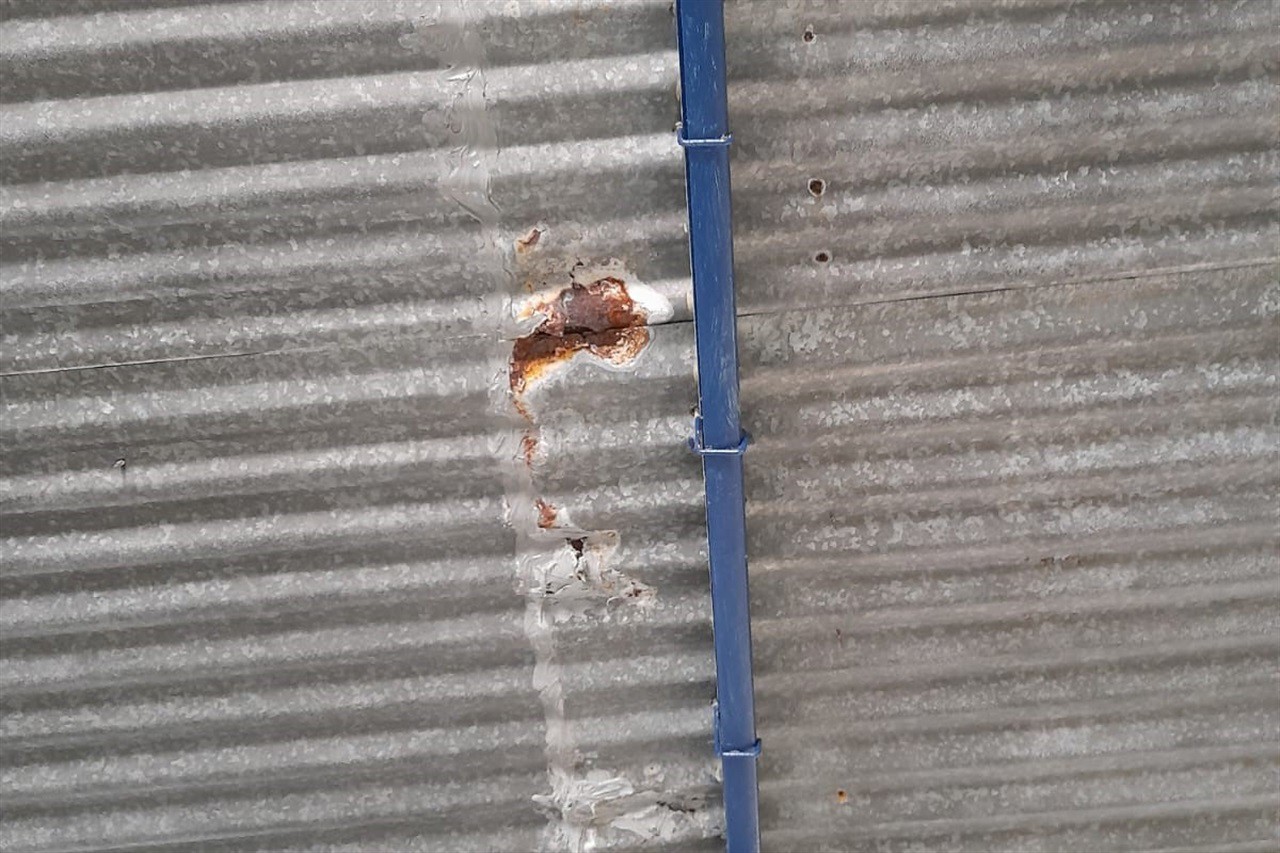 De acordo com o vereador Pedro Kawai (PSDB), a troca do telhado da escola era considerada uma necessidade urgente