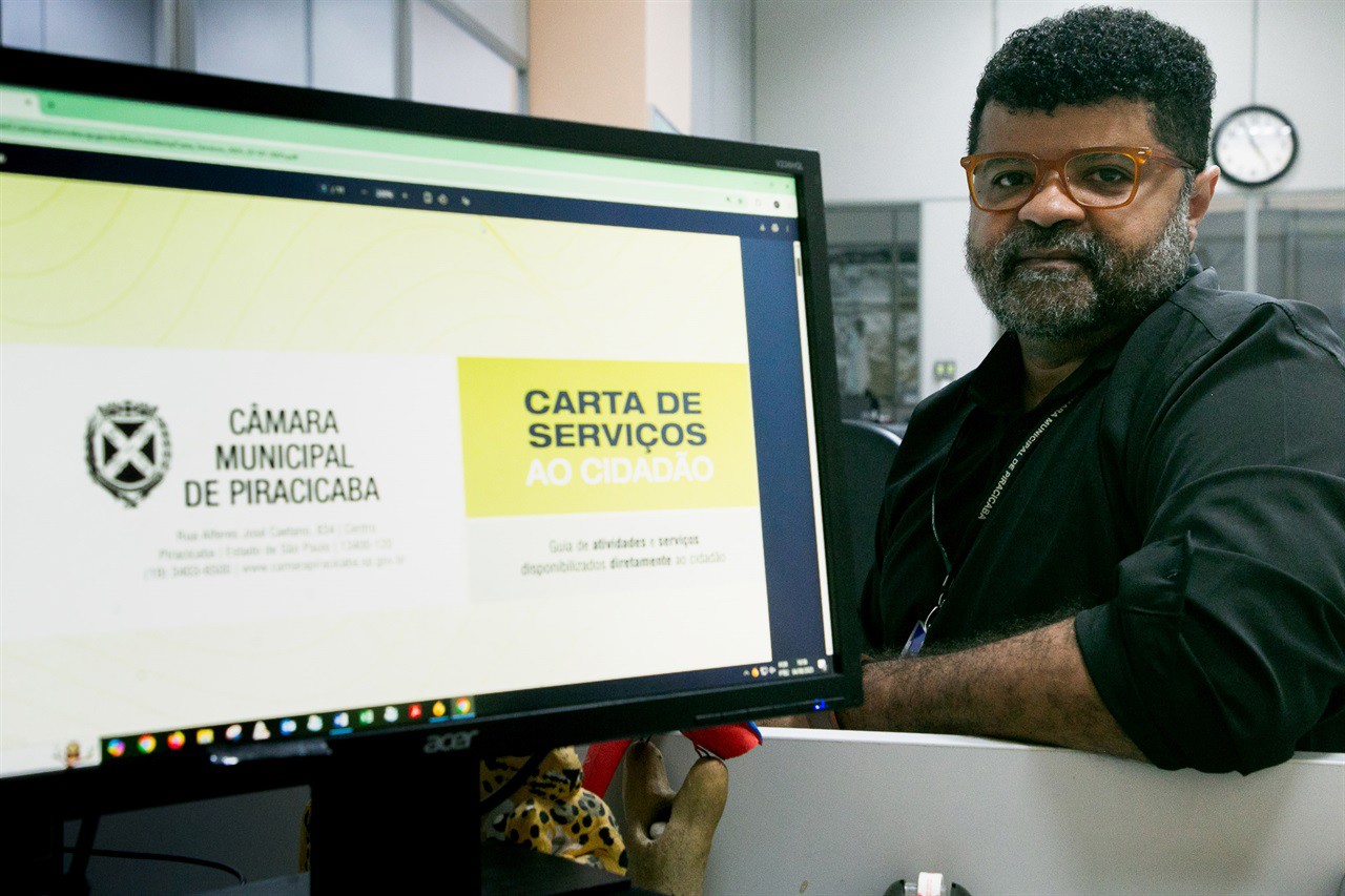 Também está disponível na página da Ouvidoria a Carta de Serviços ao Cidadão 2025-2026, um guia que reúne em um só lugar as atividades e serviços prestados diretamente pelo Legislativo Municipal.