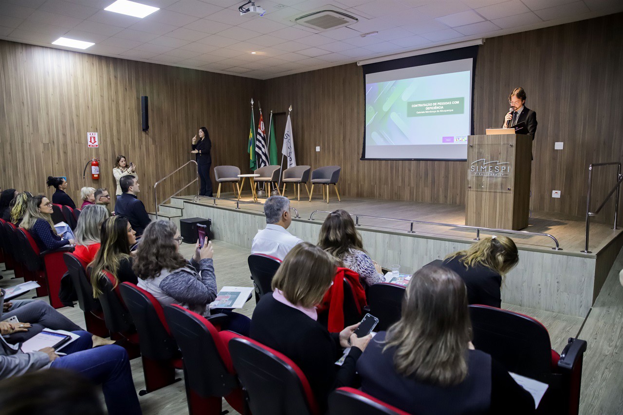 Fórum da Empregabilidade avalia práticas inclusivas nos recrutamentos