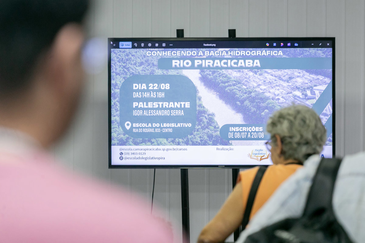 Palestra realizada na tarde desta sexta (22) foi ministrada por Igor Serra, Tecnólogo em Gestão Ambiental Pós-graduado em Gerenciamento de Recursos Hídricos