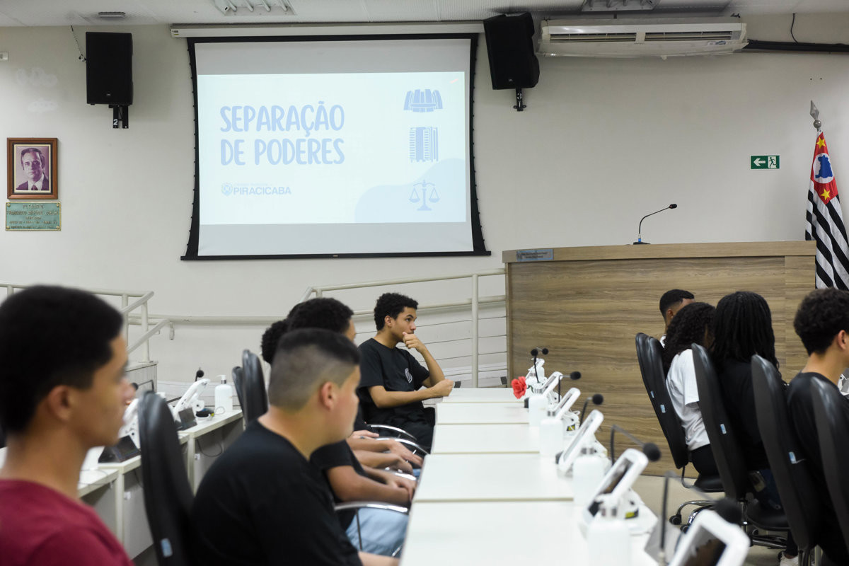 Alunos participaram de sessão simulada