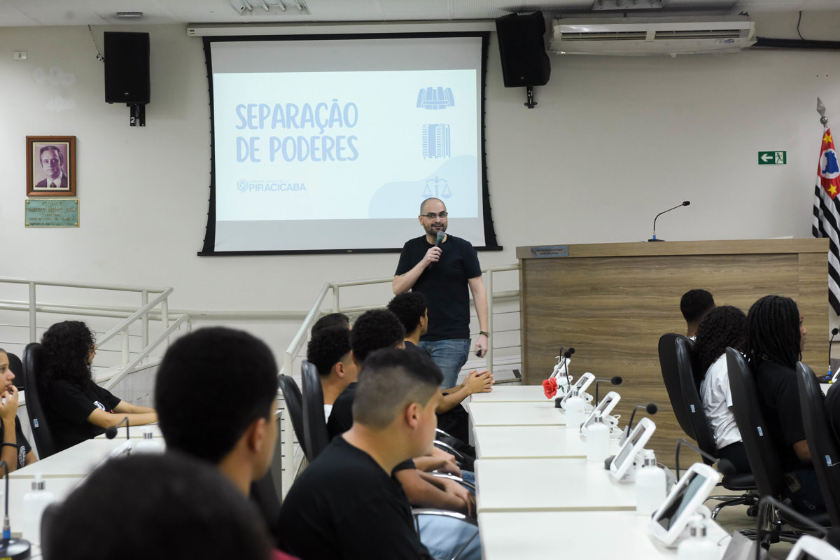 Alunos participaram de sessão simulada