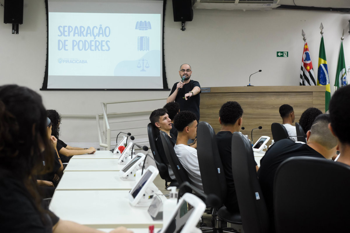 Alunos participaram de sessão simulada