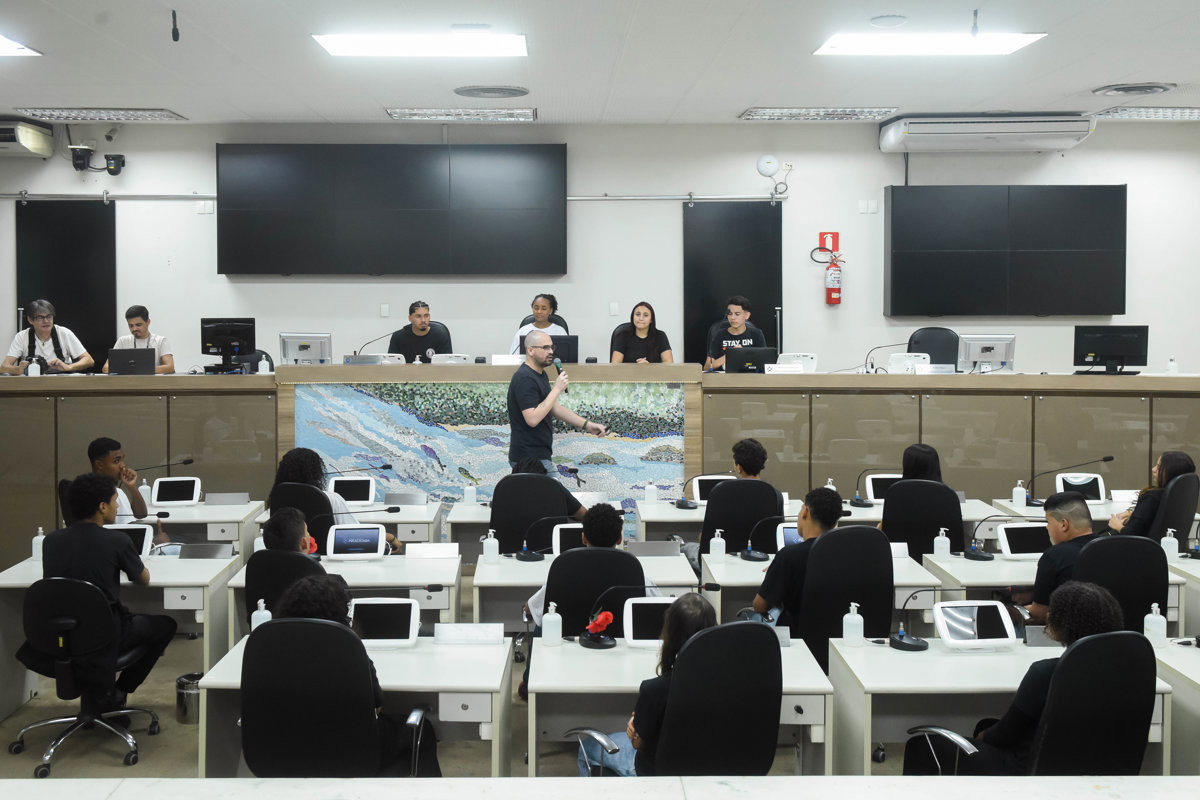 Alunos participaram de sessão simulada