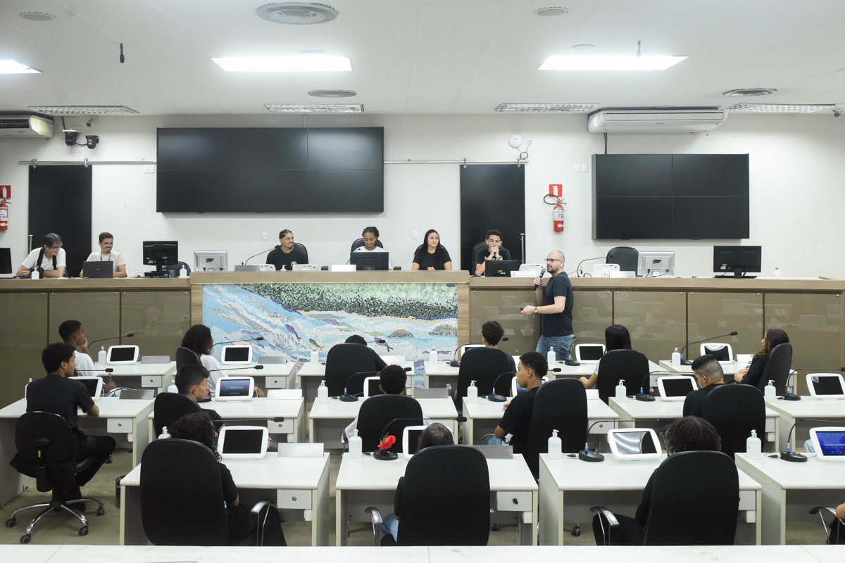Alunos participaram de sessão simulada