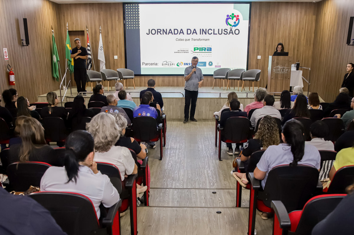  Vereadores participam de jornada inclusiva para debater a Lei de Cotas