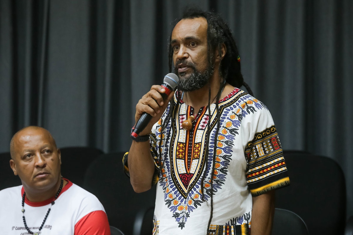 Membro fundador da Associação Terra Preta de Capoeira de Ribeirão Preto, o mestre Rasta