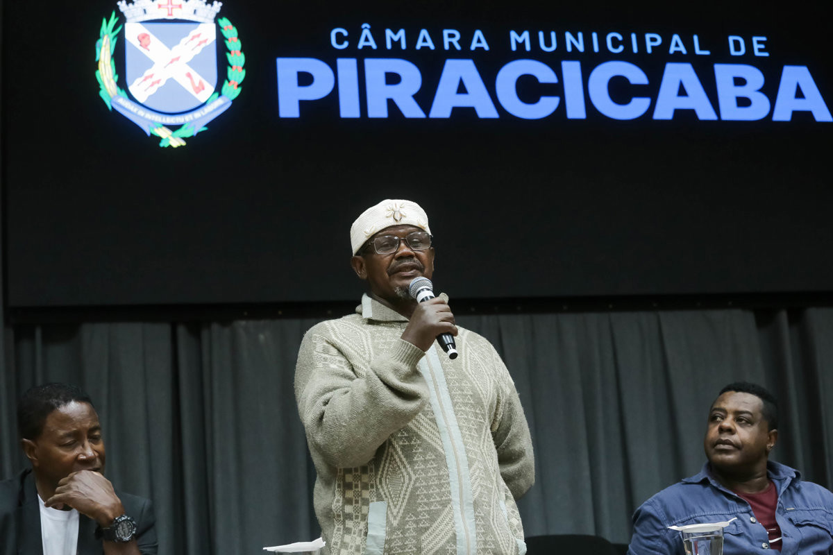 Presidente da Associação Cultural Terra Preta de Capoeira, Mestre Tião Preto de Ribeirão Preto