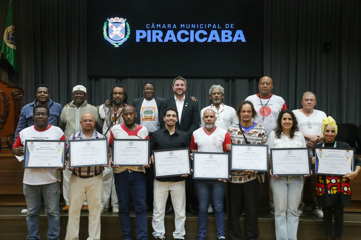 Homenageados do "Dia do Capoeirista" e da Medalha "Mestre Cosmo"