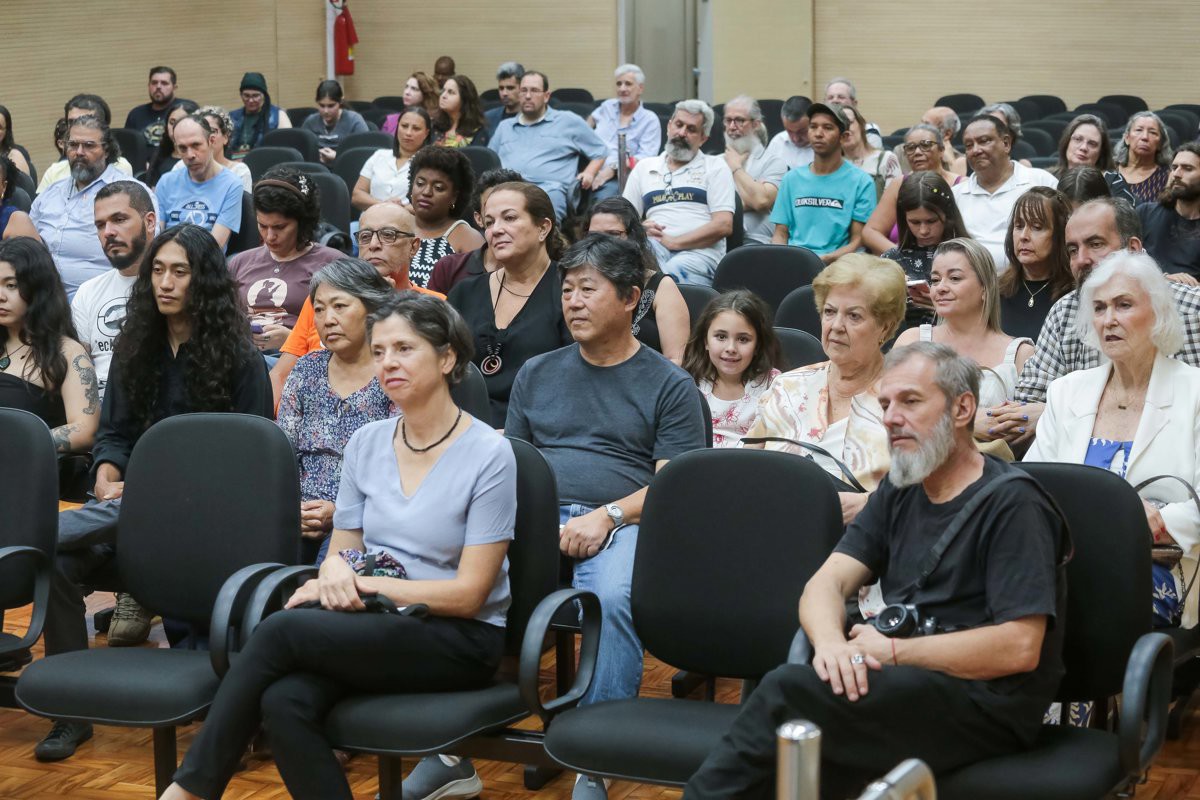 Solenidade foi presidida pela vereadora Sílvia Morales (PV), do Mandato Coletivo A Cidade é Sua