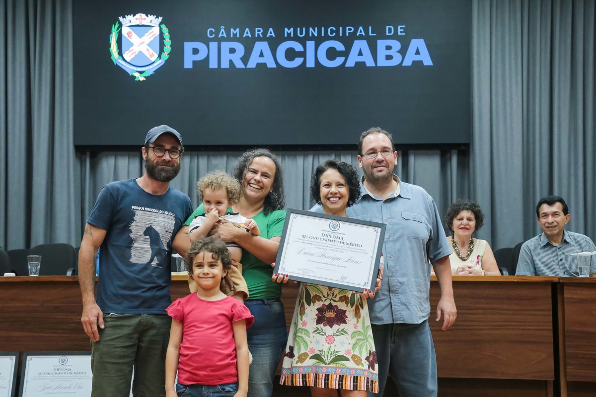 Solenidade foi presidida pela vereadora Sílvia Morales (PV), do Mandato Coletivo A Cidade é Sua