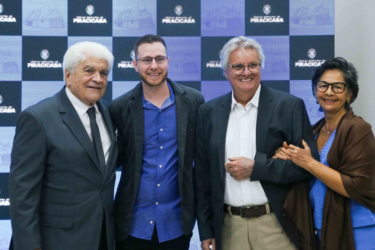 Título de Cidadão Piracicabano foi concedido no dia do aniversário de 82 anos de Pedro Maurano