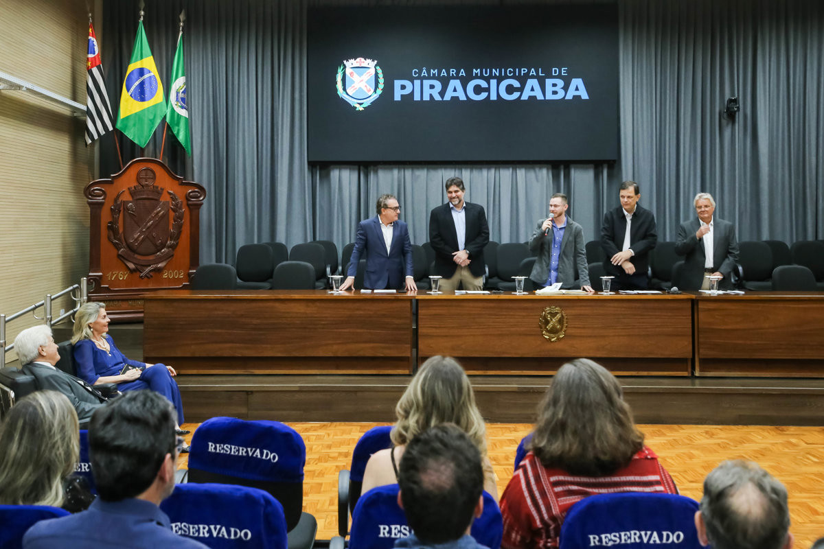 Título de Cidadão Piracicabano foi concedido no dia do aniversário de 82 anos de Pedro Maurano