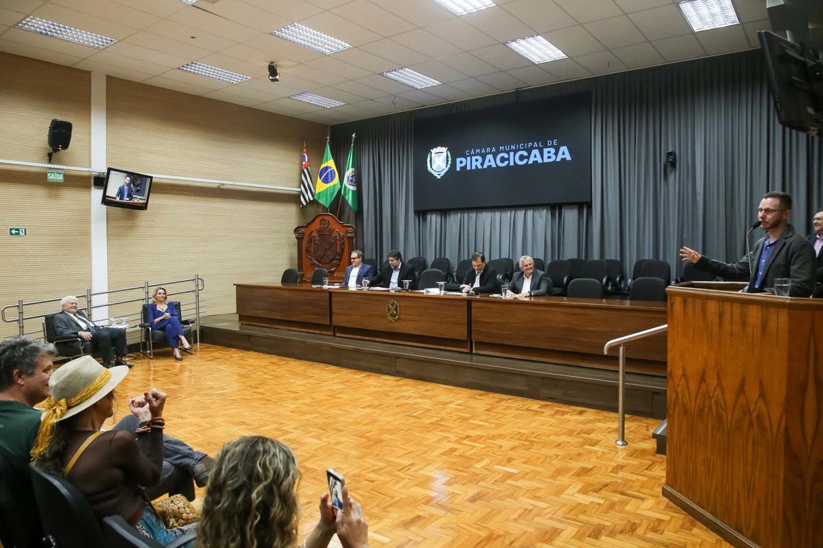 Título de Cidadão Piracicabano foi concedido no dia do aniversário de 82 anos de Pedro Maurano