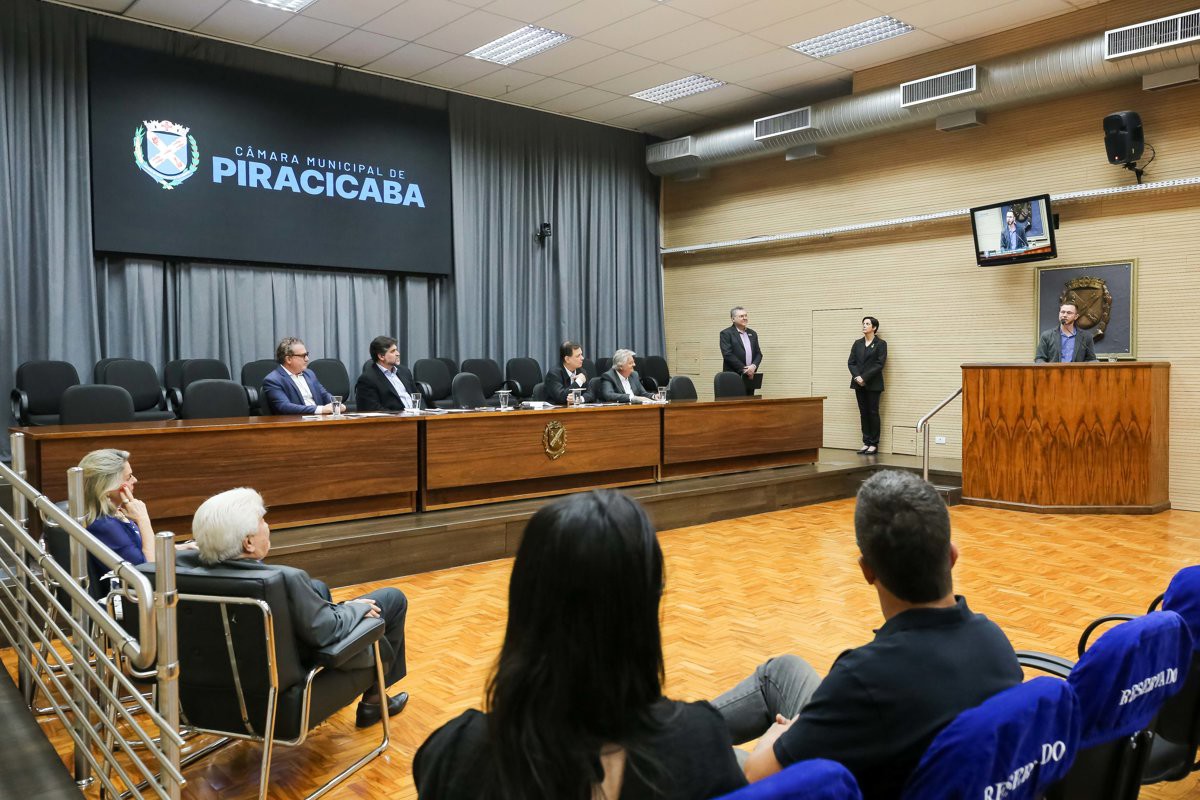 Título de Cidadão Piracicabano foi concedido no dia do aniversário de 82 anos de Pedro Maurano