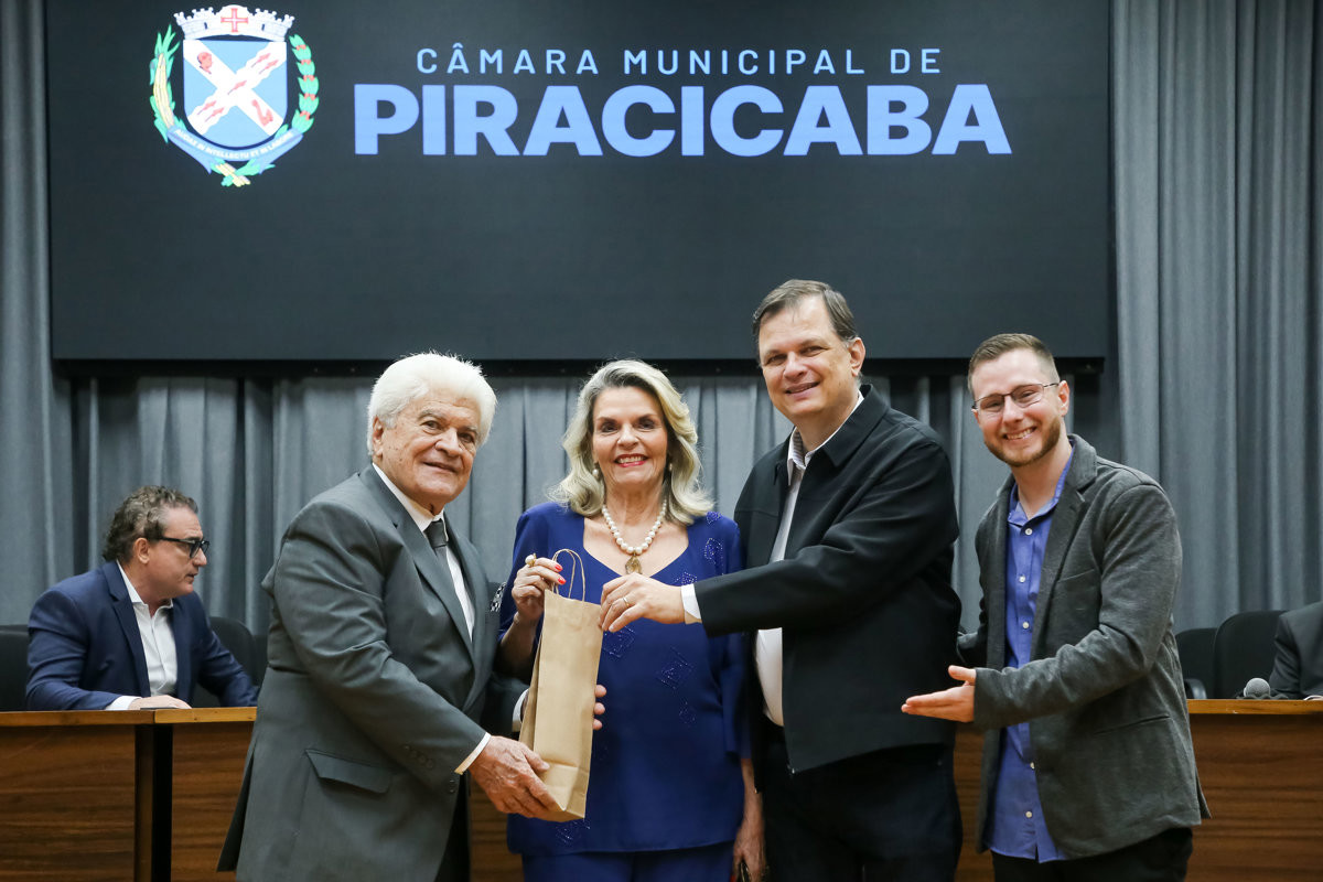 Título de Cidadão Piracicabano foi concedido no dia do aniversário de 82 anos de Pedro Maurano