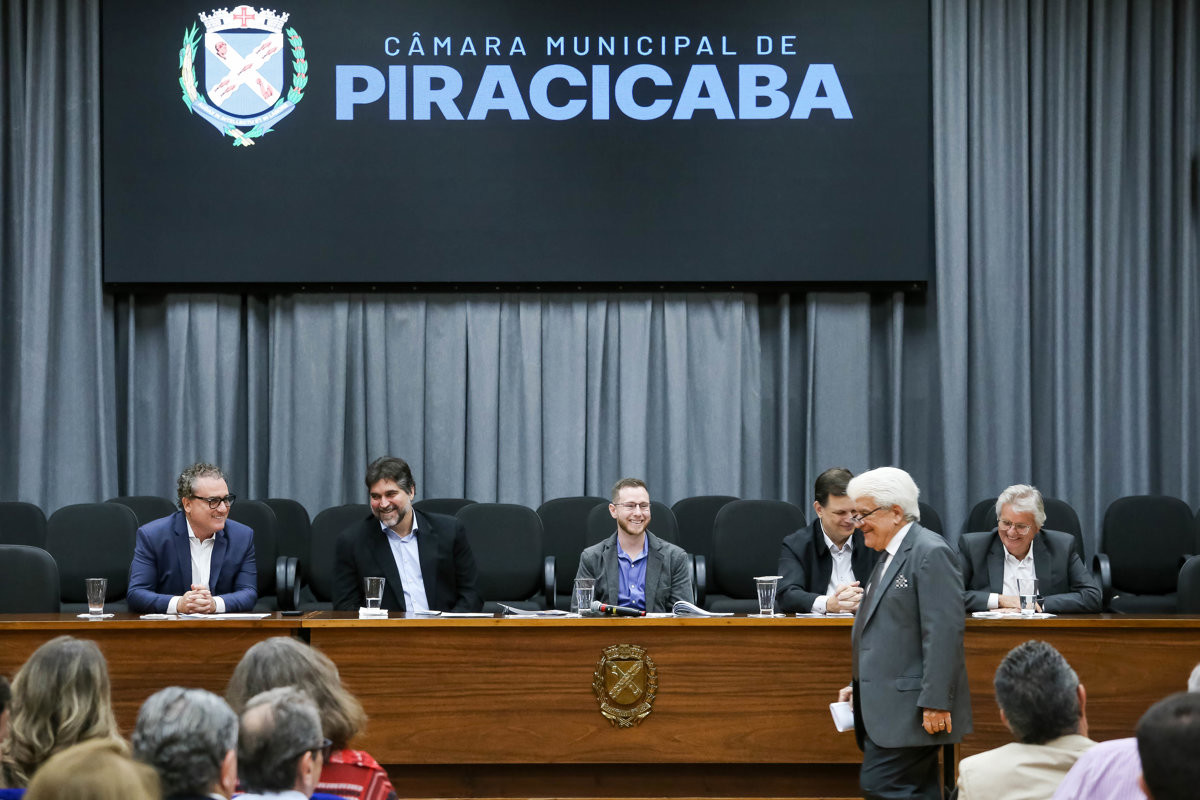 Título de Cidadão Piracicabano foi concedido no dia do aniversário de 82 anos de Pedro Maurano