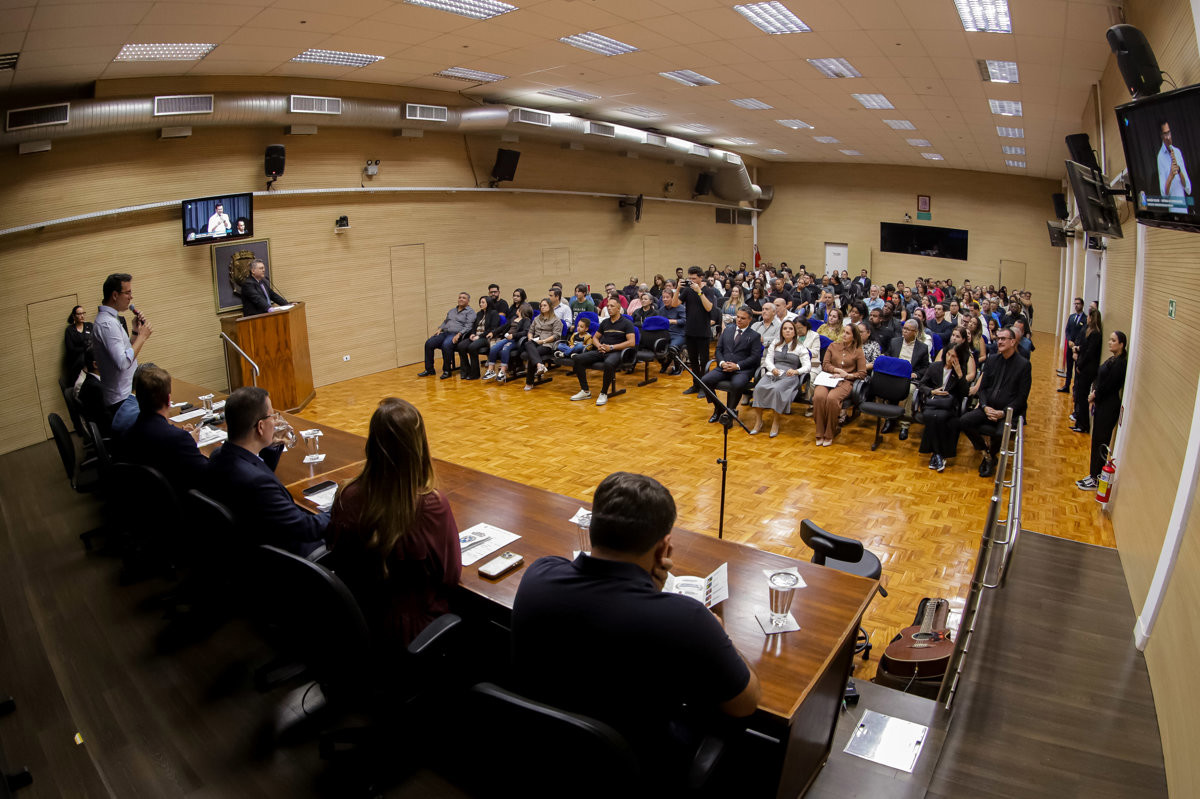 Solenidade de autoria do presidente da Câmara, vereador Rerlison Rezende