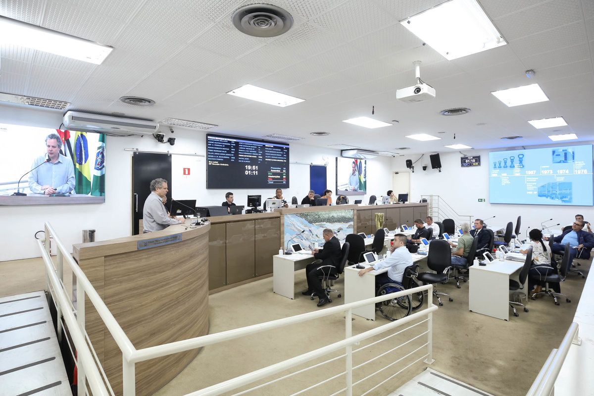 Visão geral do plenário da Câmara durante a reunião ordinária desta segunda-feira