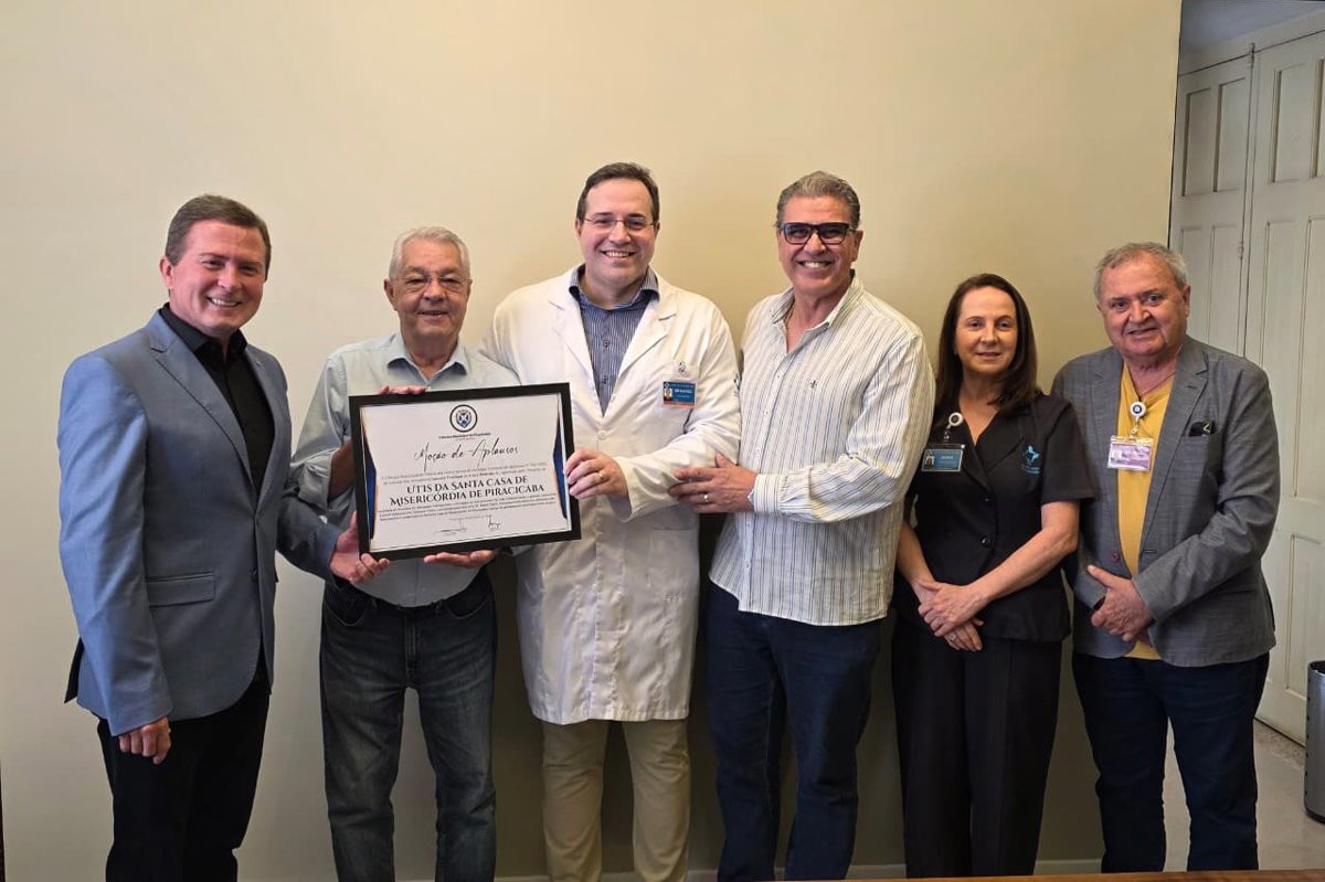 Honraria homenageia a instituição pela conquista do Selo Epimed de Gestão de Indicadores e Qualidade