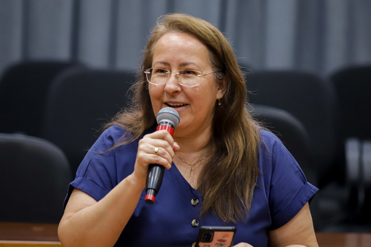 Secretária executiva Administração, Mirian Lídia Ferreira Melo 