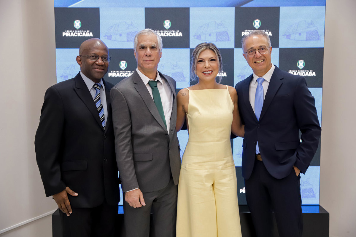 Câmara Municipal reconhece o trabalho de médicos e cirurgiões-dentistas