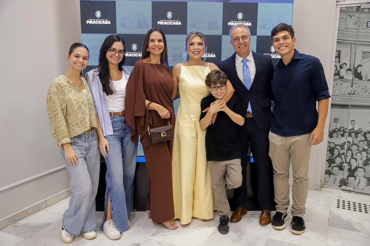 Câmara Municipal reconhece o trabalho de médicos e cirurgiões-dentistas