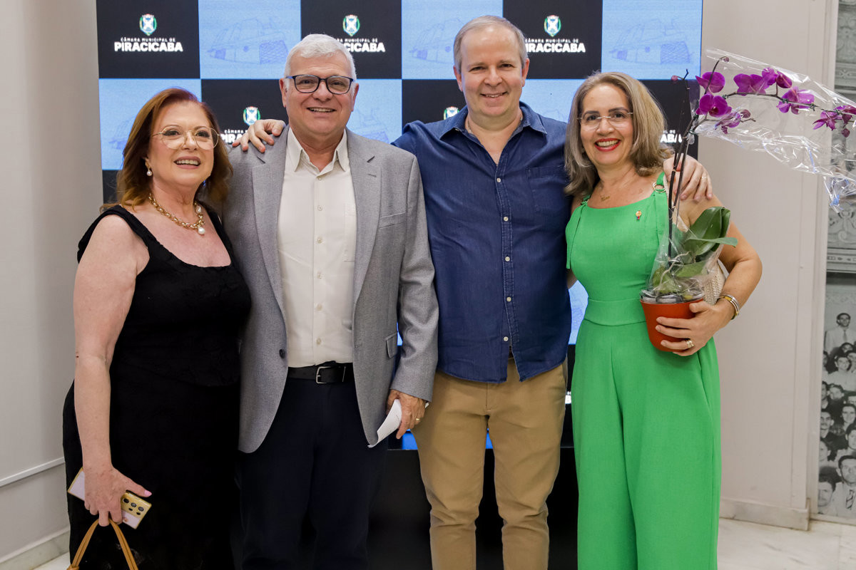 Câmara Municipal reconhece o trabalho de médicos e cirurgiões-dentistas