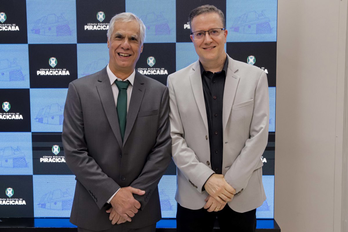 Câmara Municipal reconhece o trabalho de médicos e cirurgiões-dentistas