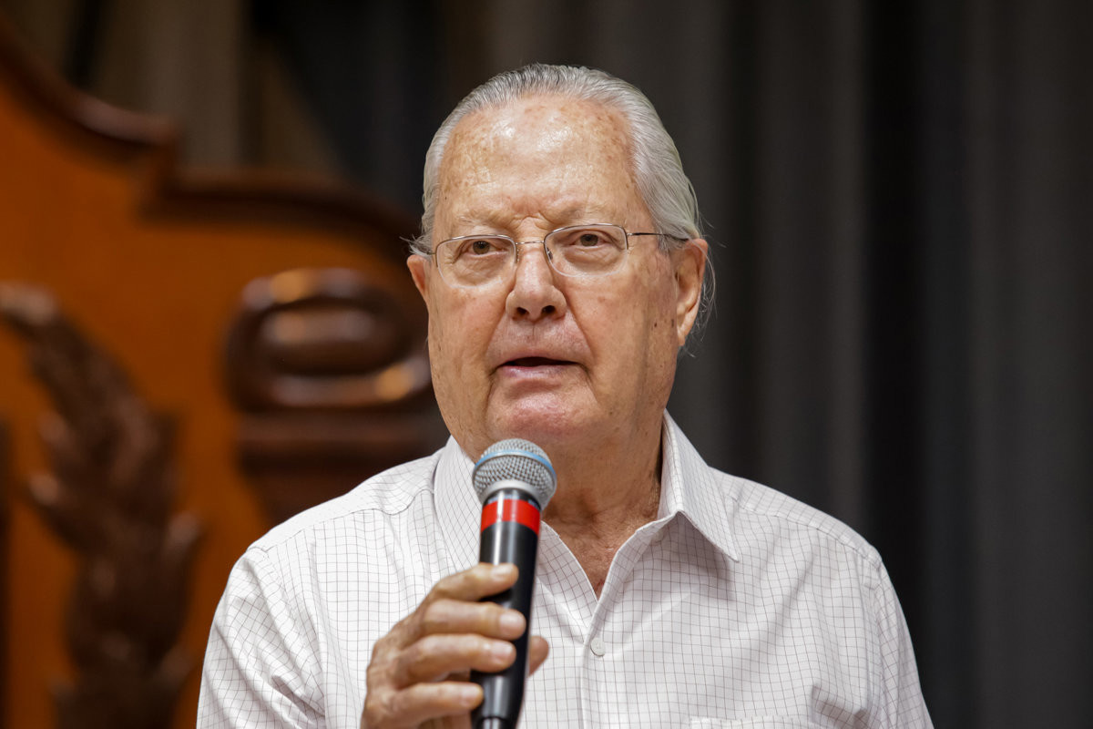 Câmara Municipal reconhece o trabalho de médicos e cirurgiões-dentistas