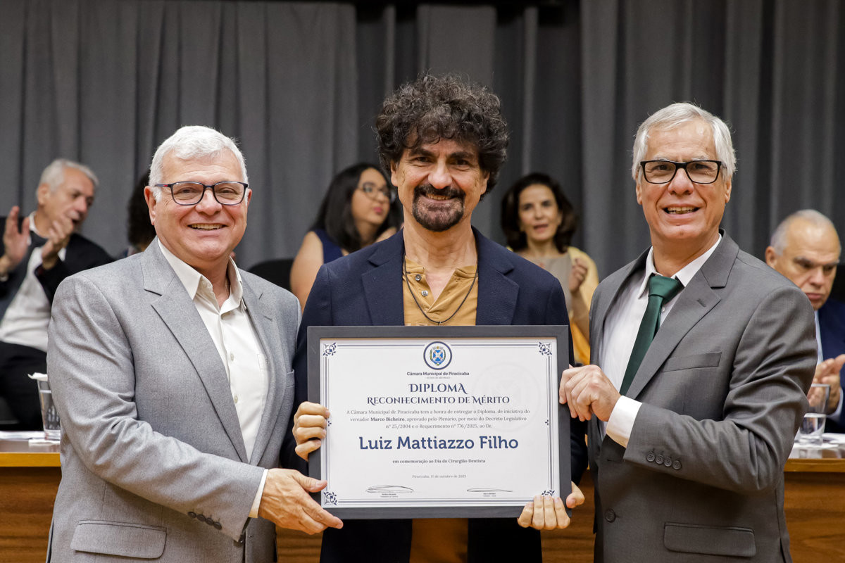 Câmara Municipal reconhece o trabalho de médicos e cirurgiões-dentistas