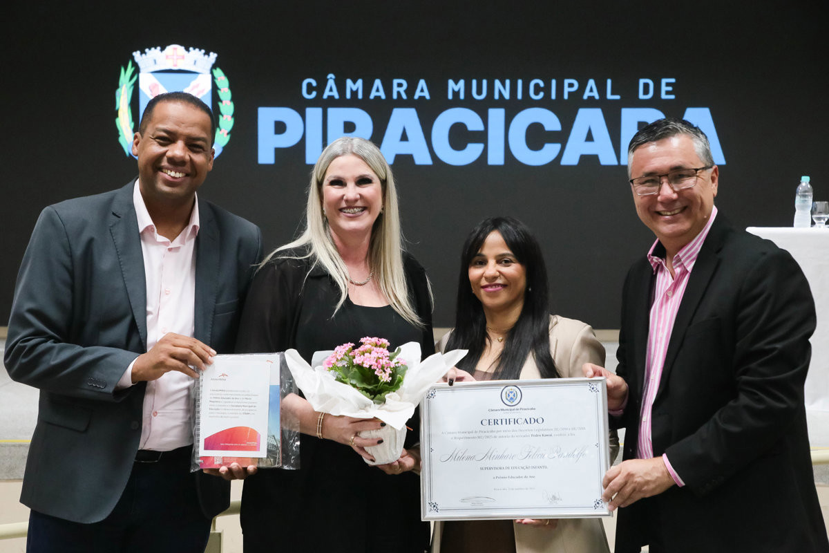 Solenidade da Câmara contempla profissionais da educação