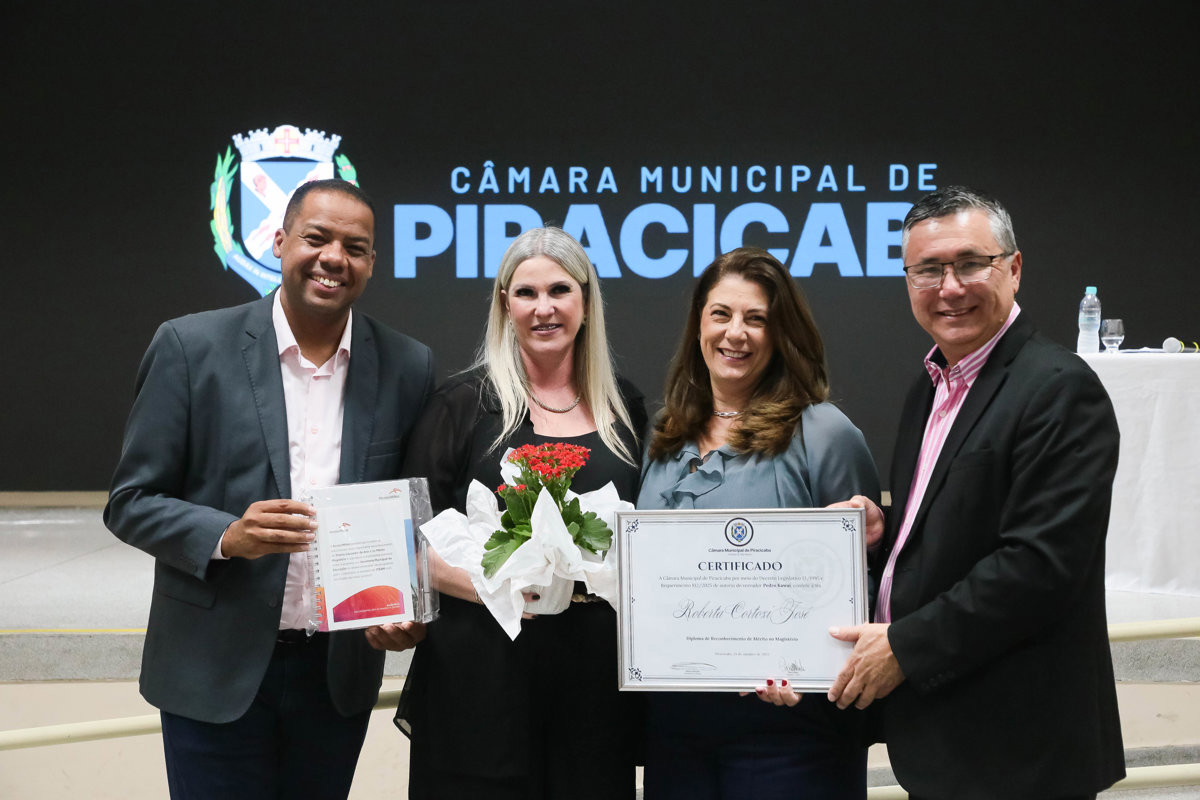 Solenidade da Câmara contempla profissionais da educação