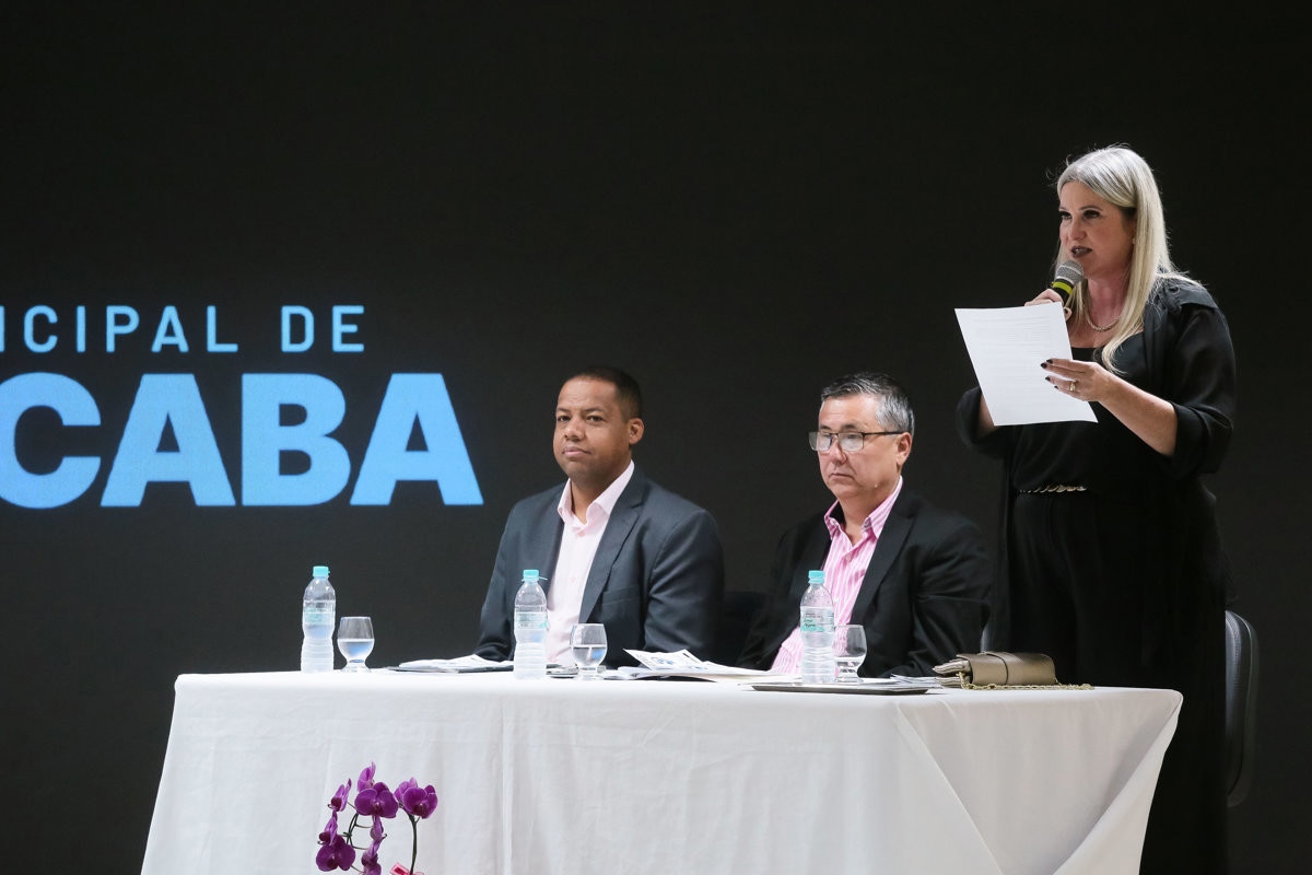Solenidade da Câmara contempla profissionais da educação