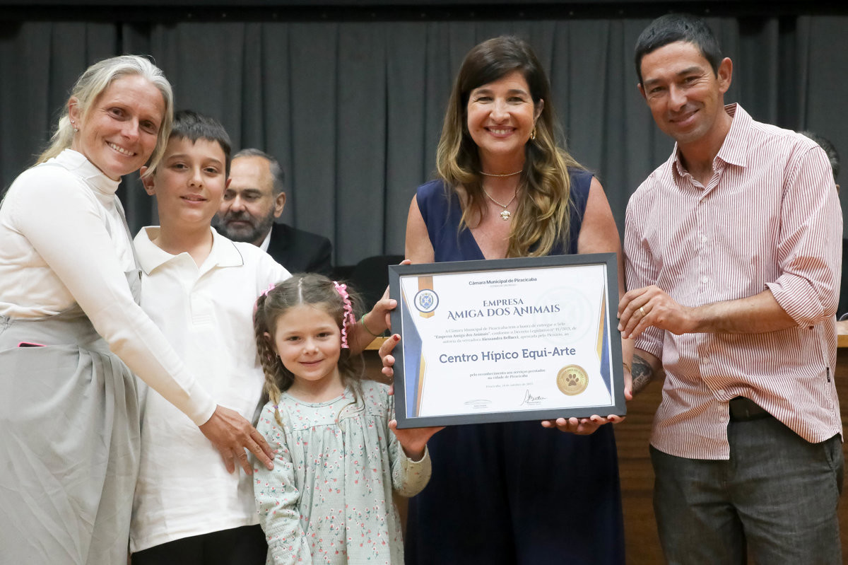 Thiene Cerny Cruz e Rafael Felipe da Cruz, representando o Centro Hípico Eki-arte