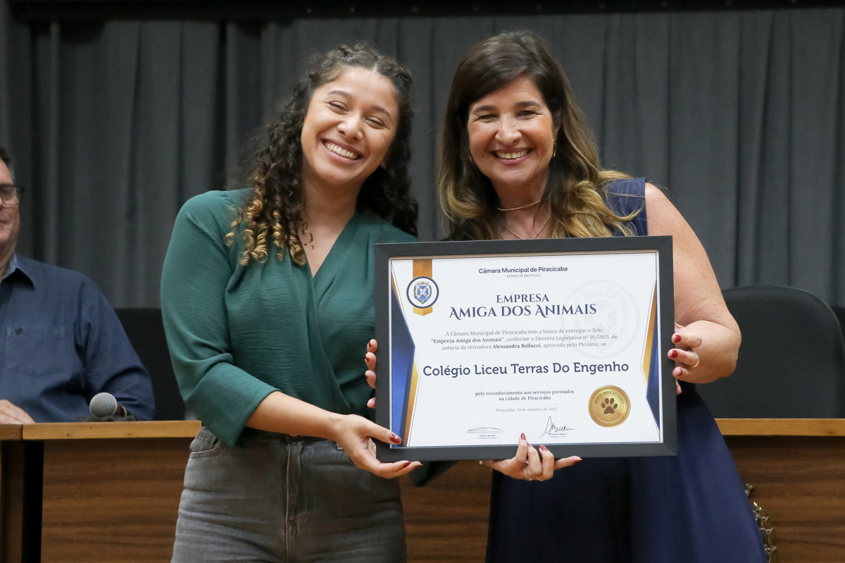 Alice Rodrigues, representando Colégio Liceu Terras do Engenho 