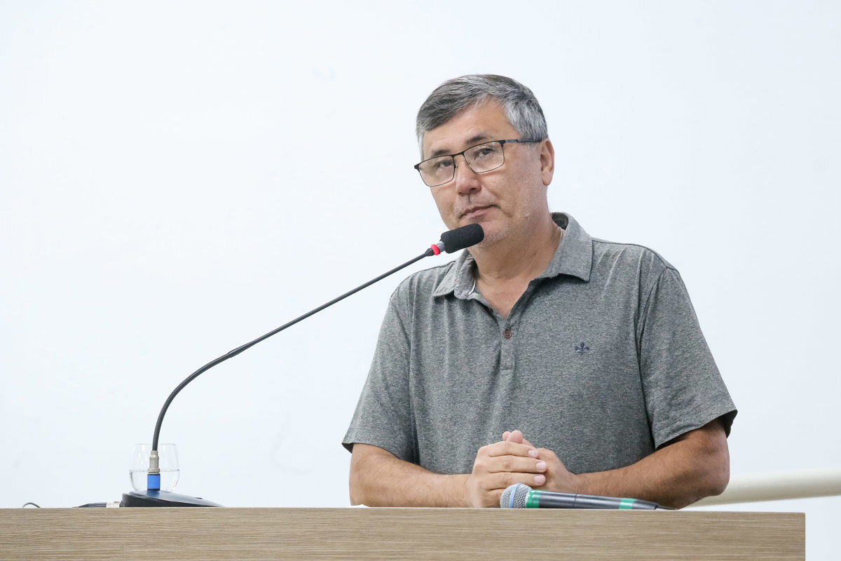 De acordo com o vereador Pedro Kawai (PSDB), via apresenta excesso de poeira e buracos