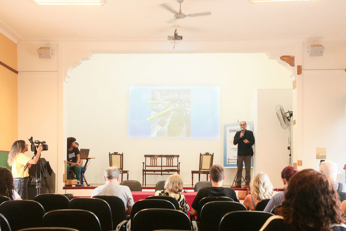 Roda de conversa aconteceu na tarde desta quarta (5), no auditório do Museu Prudente de Moraes 