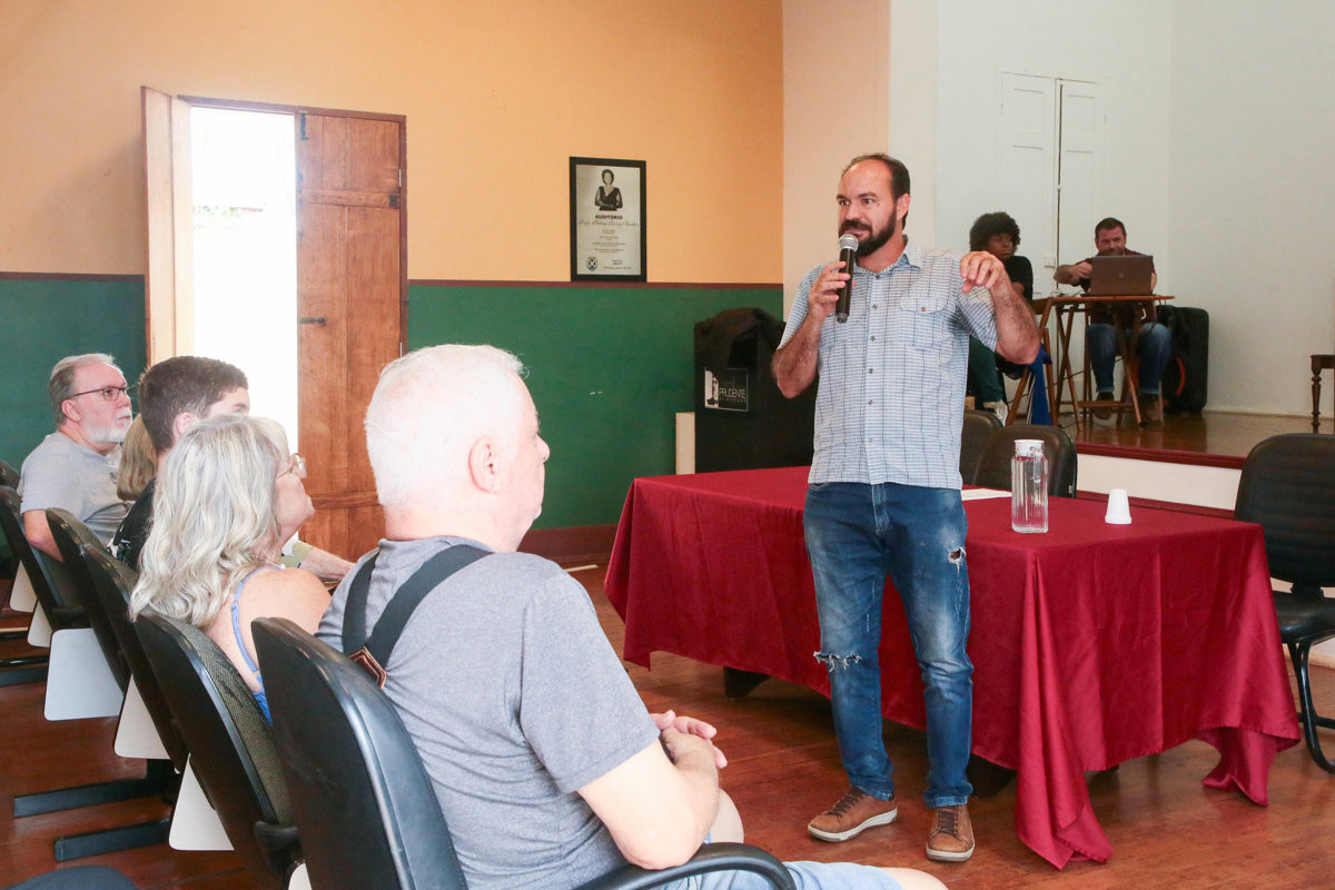 Roda de conversa aconteceu na tarde desta quarta (5), no auditório do Museu Prudente de Moraes 