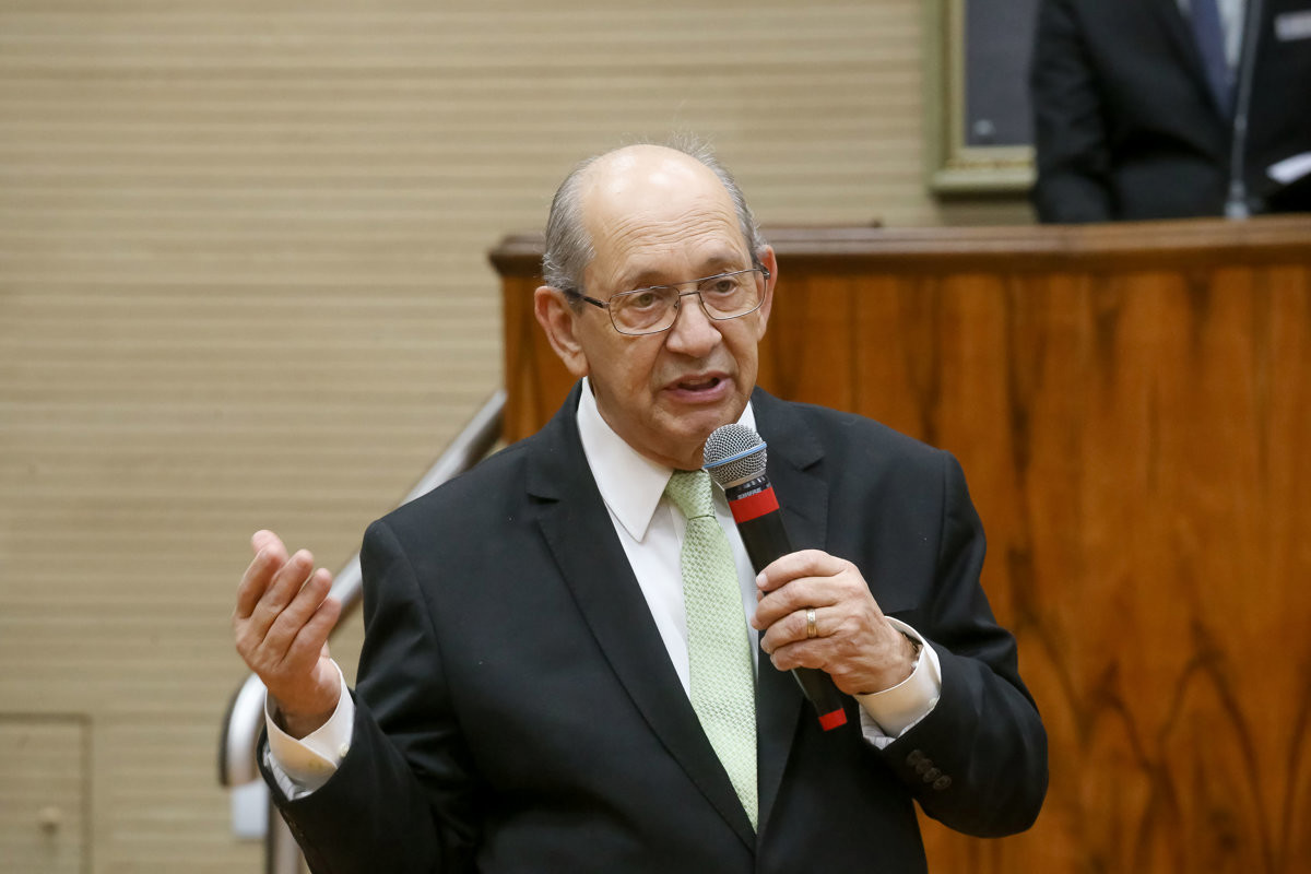 Dr. Augusto Muzilli Jr. 