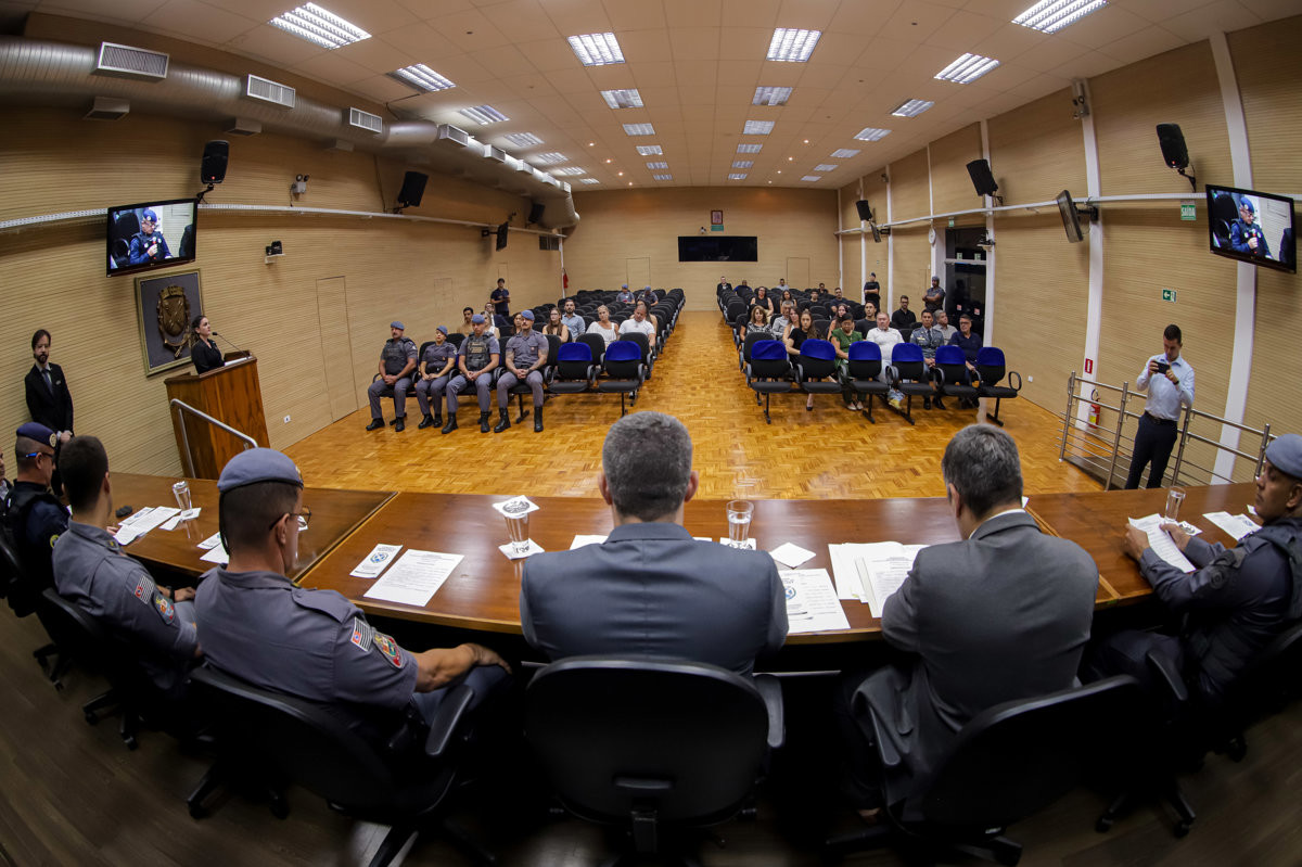 Vereador Renan Paes (PL) é autor das homenagens à corporação e a policiais militares que atenderam ocorrências de sucesso na cidade