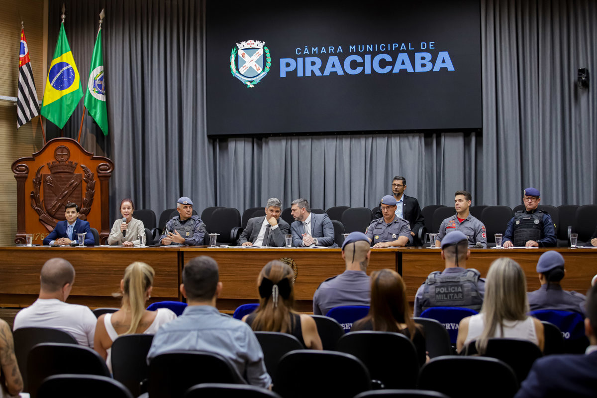 Vereador Renan Paes (PL) é autor das homenagens à corporação e a policiais militares que atenderam ocorrências de sucesso na cidade