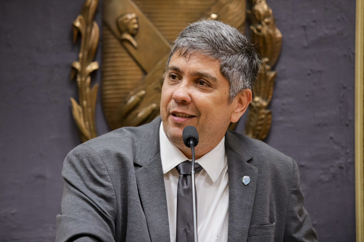 Vereador Renan Paes (PL) é autor das homenagens à corporação e a policiais militares que atenderam ocorrências de sucesso na cidade