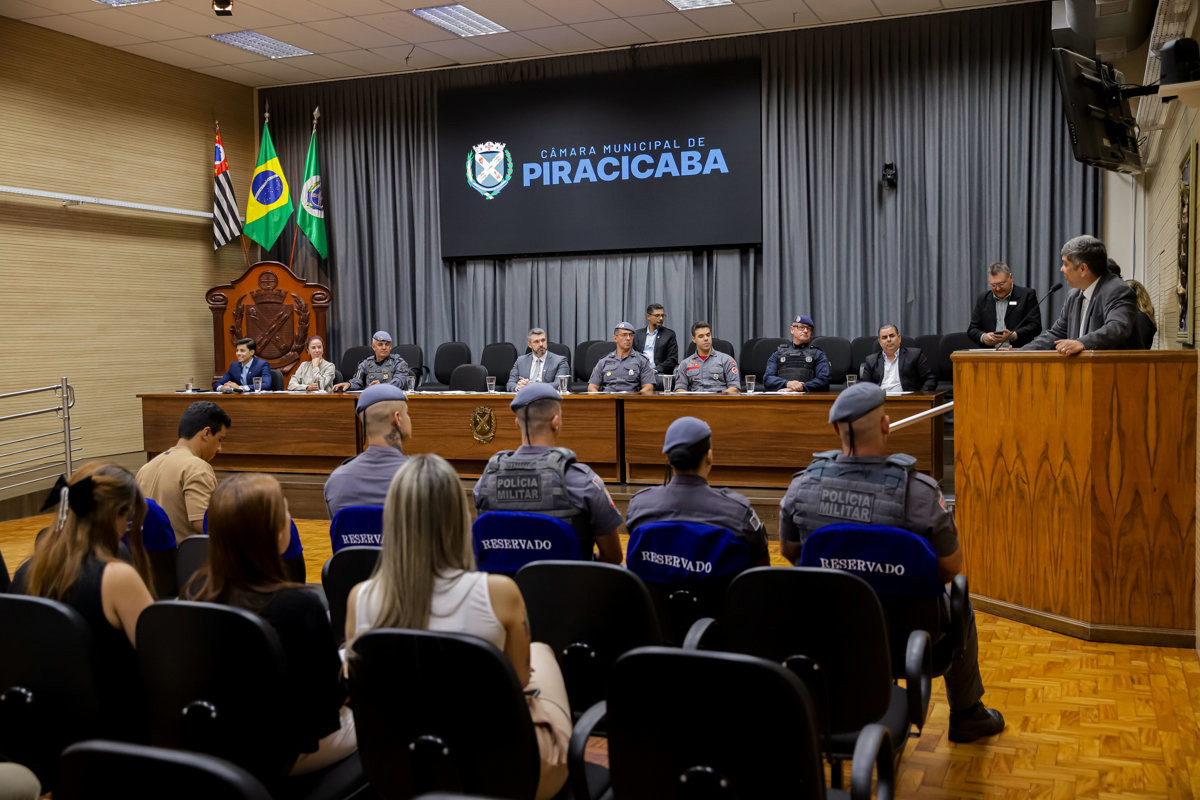 Vereador Renan Paes (PL) é autor das homenagens à corporação e a policiais militares que atenderam ocorrências de sucesso na cidade