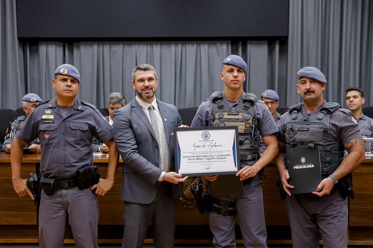 Vereador Renan Paes (PL) é autor das homenagens à corporação e a policiais militares que atenderam ocorrências de sucesso na cidade
