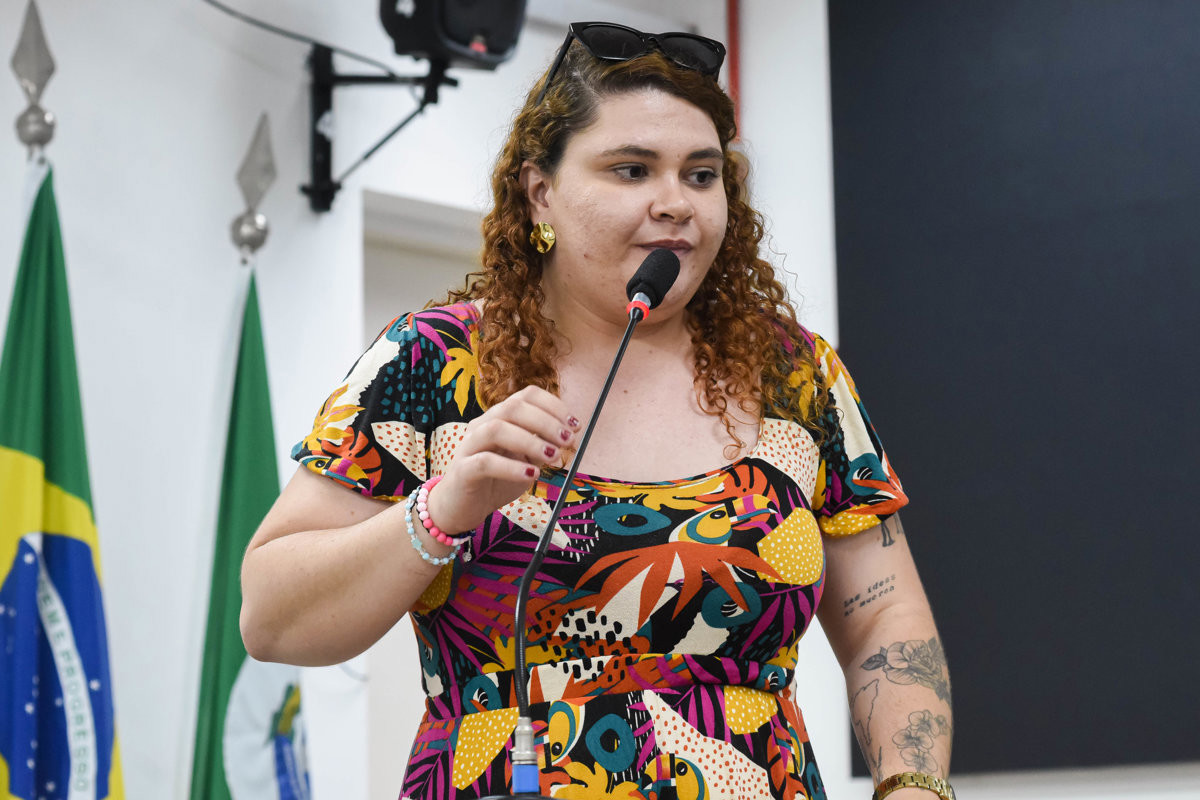 Estudantes da Escola Tercilia Bernadete Sanches visitam a Câmara