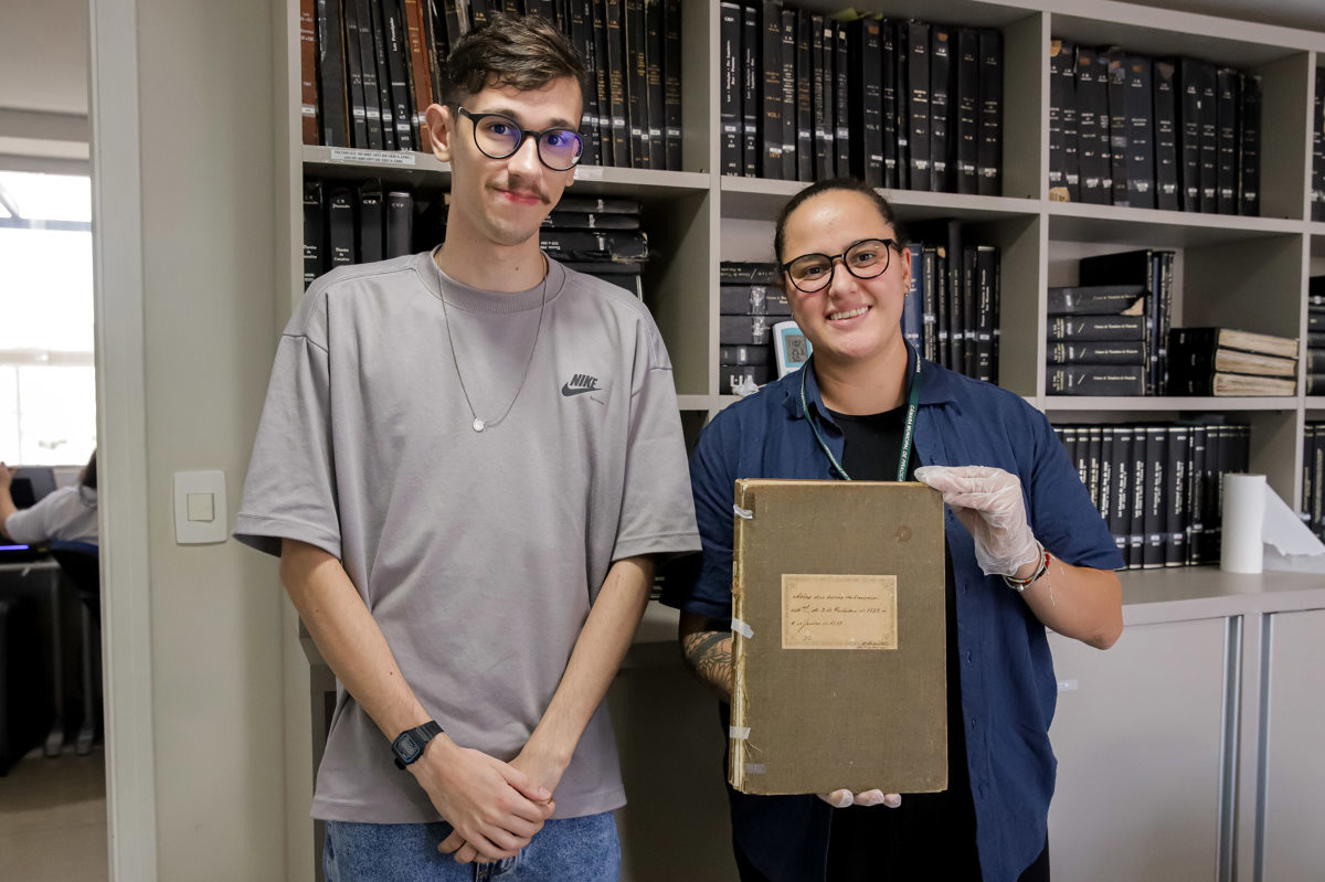  Ighor Menezes Carvalho e Natália Paiva Simões Marques