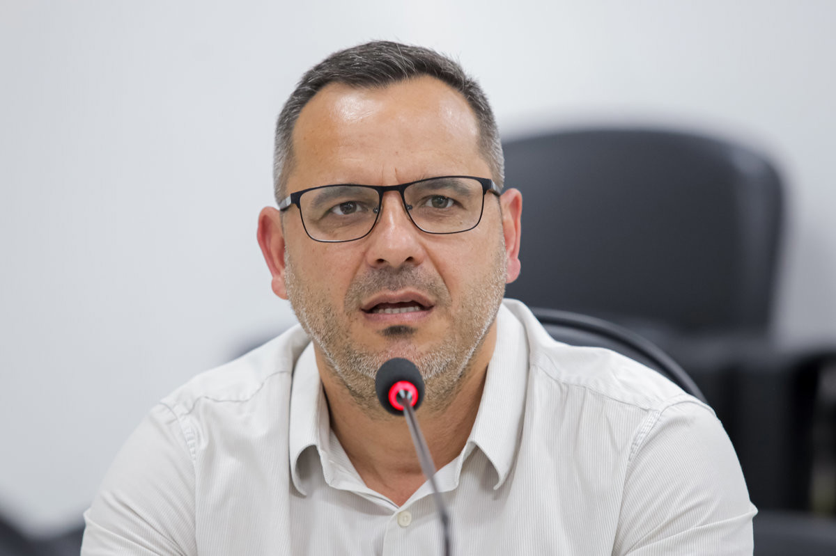 A audiência pública desta quarta-feira (19) foi realizada no Plenário "Francisco Antonio Coelho"