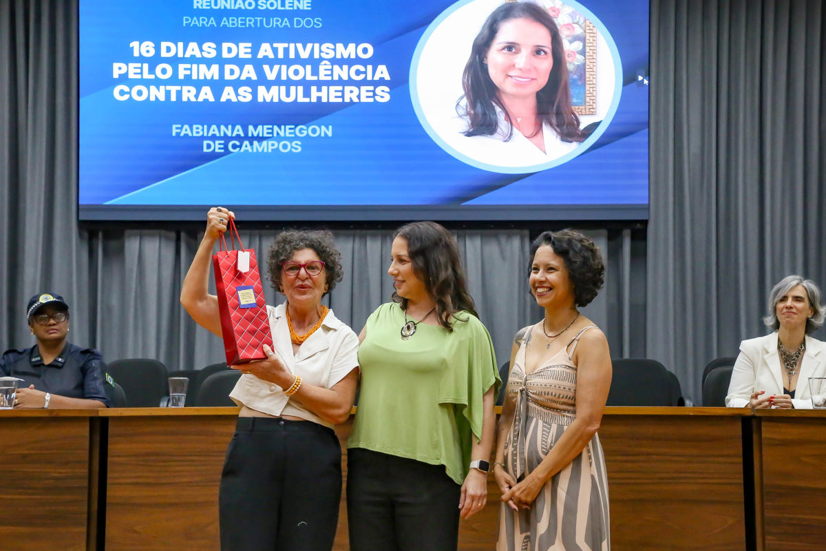 Reunião solene marcou o início dos 21 Dias de Ativismo na Câmara