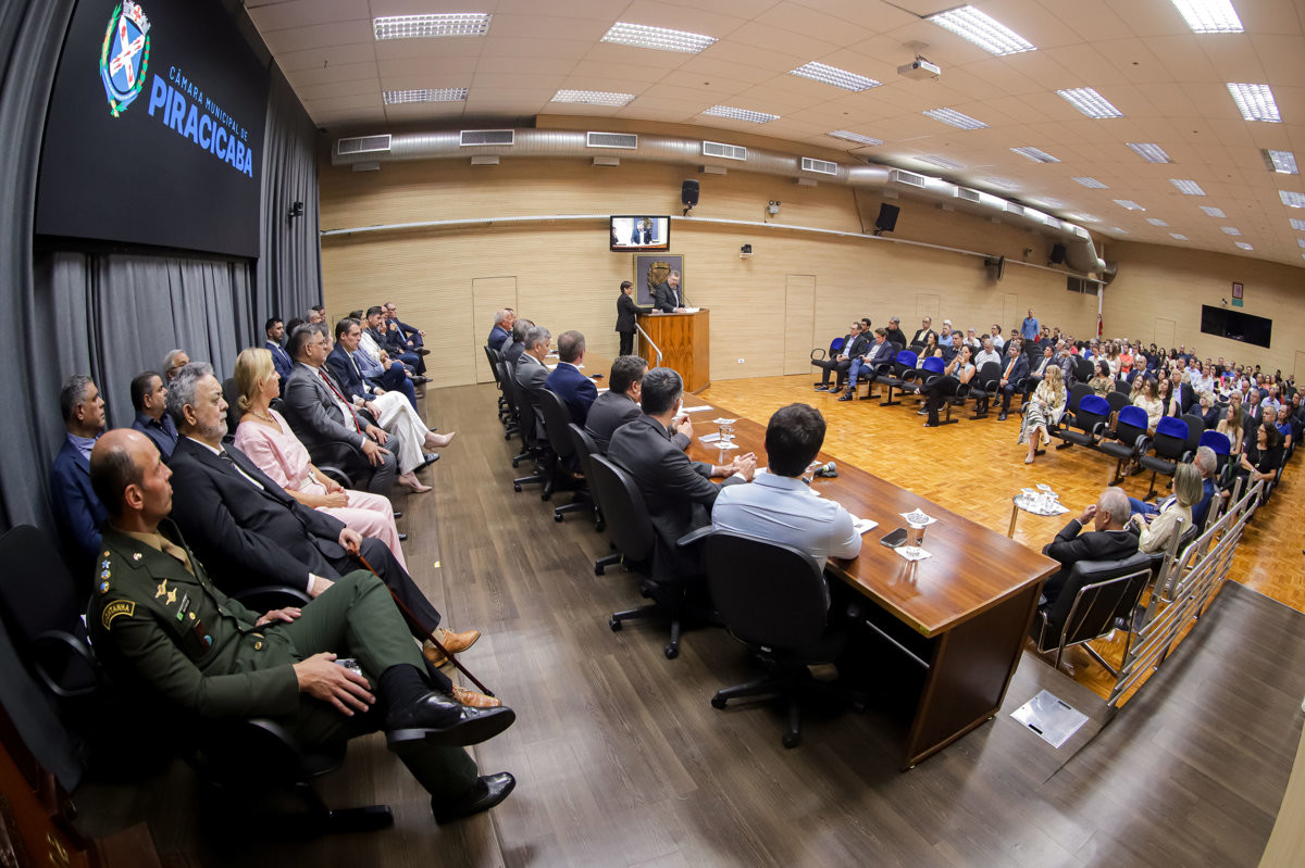 Iniciativa das homenagens foi dos vereadores Laércio Trevisan Jr. (PL) e Ary Pedroso Jr. (PL)